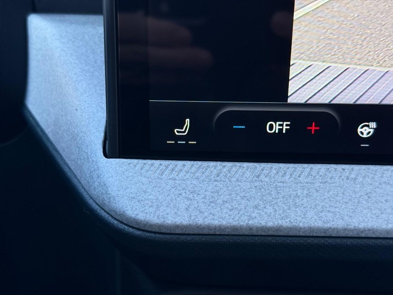 Ford Maverick Vehicle Full-screen Gallery Image 15