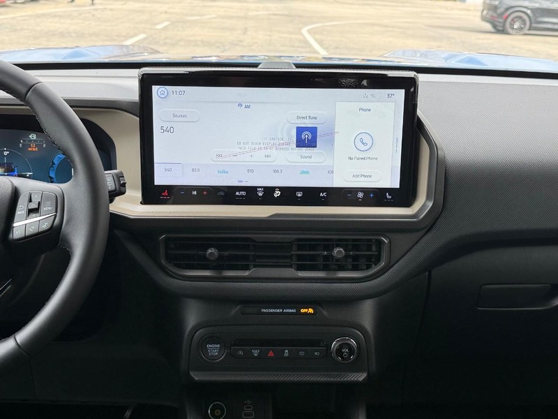 Ford Bronco Sport Vehicle Full-screen Gallery Image 6