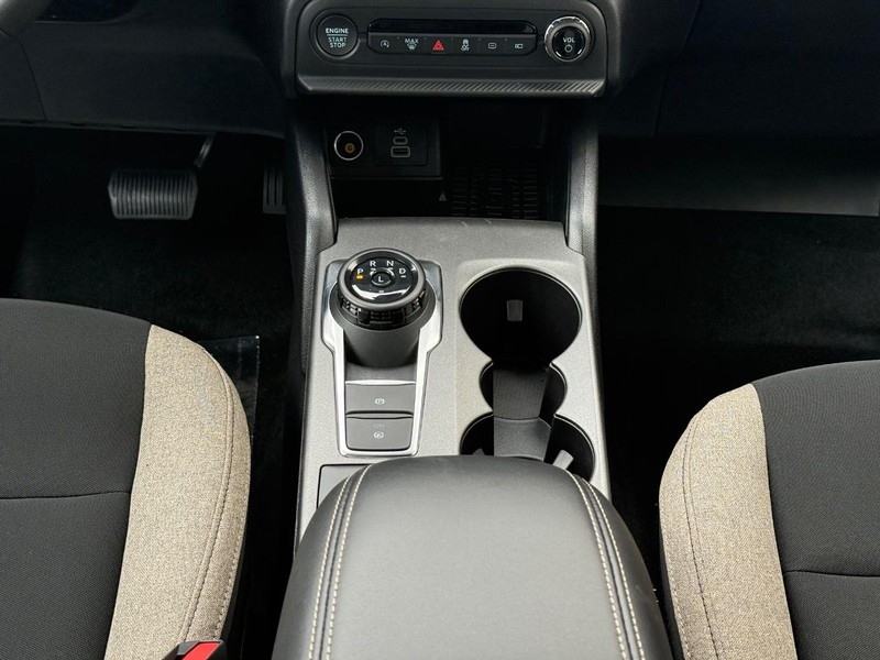 Ford Bronco Sport Vehicle Full-screen Gallery Image 7