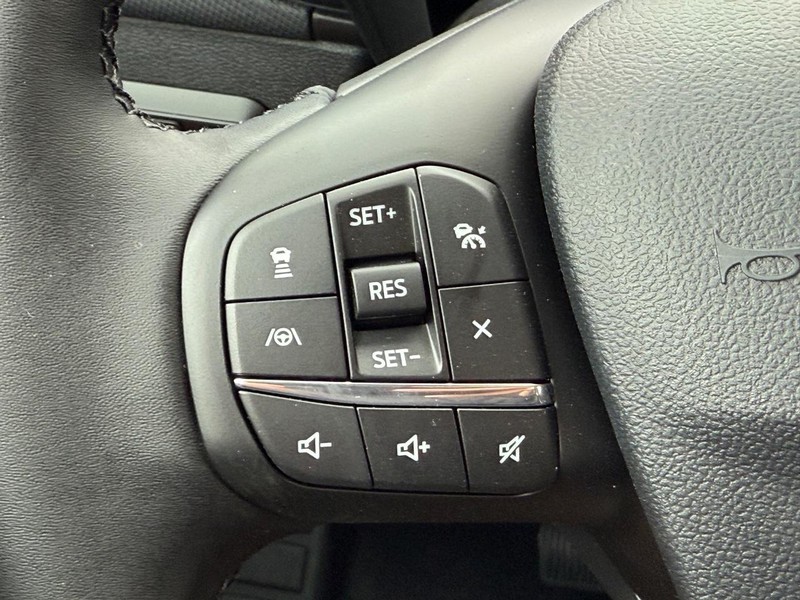 Ford Bronco Sport Vehicle Full-screen Gallery Image 10