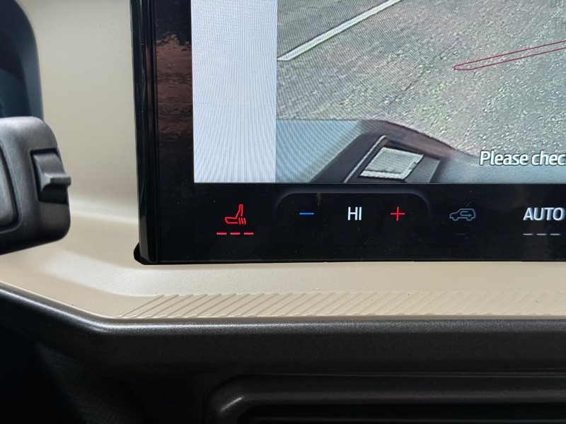 Ford Bronco Sport Vehicle Full-screen Gallery Image 13