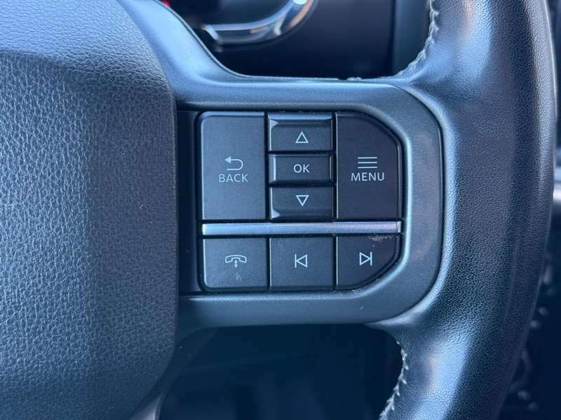 Ford F-150 Vehicle Full-screen Gallery Image 16