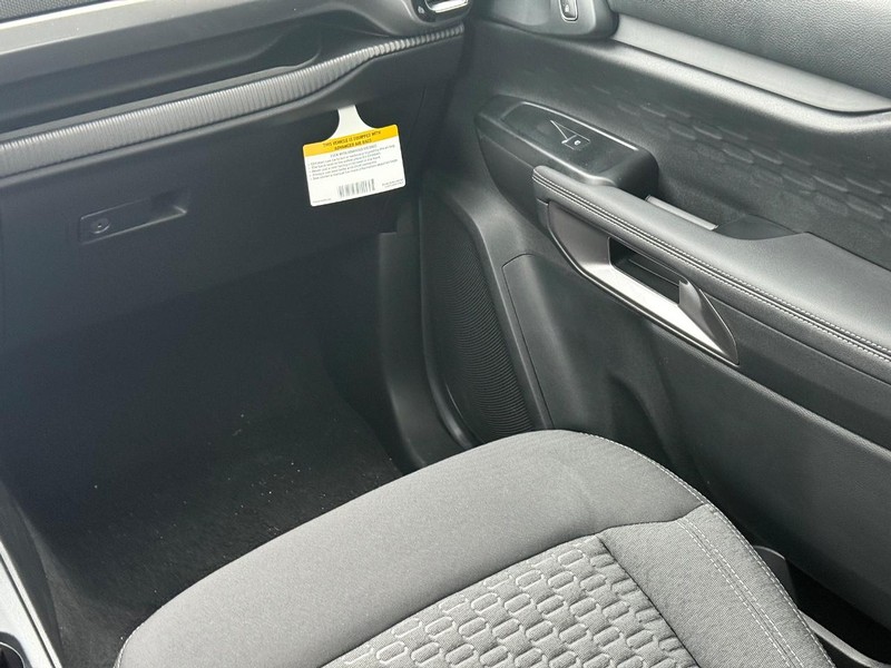 Ford Ranger Vehicle Full-screen Gallery Image 10