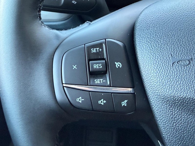 Ford Maverick Vehicle Full-screen Gallery Image 11