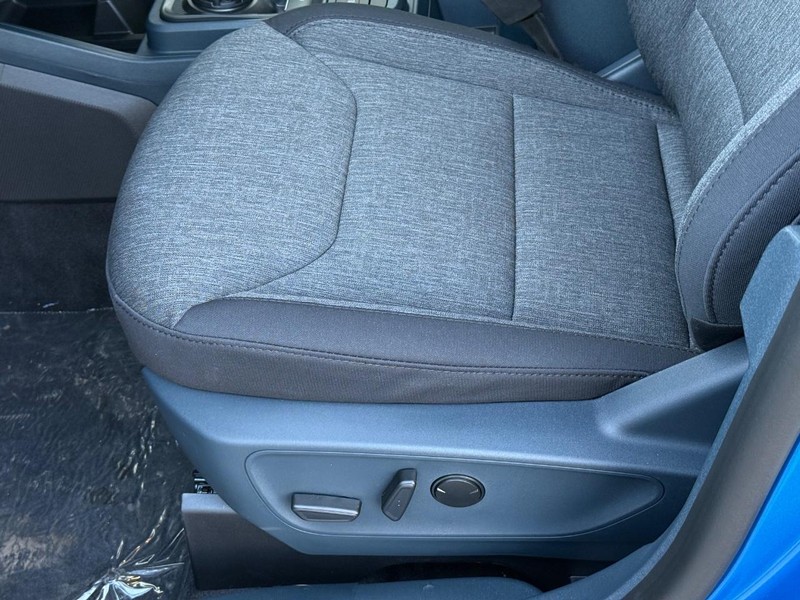 Ford Maverick Vehicle Full-screen Gallery Image 16