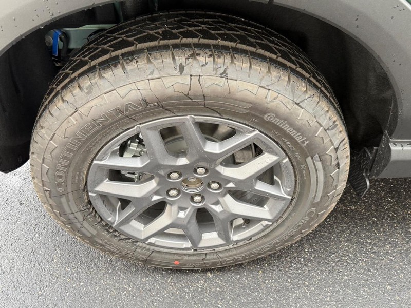 Ford Bronco Sport Vehicle Full-screen Gallery Image 4