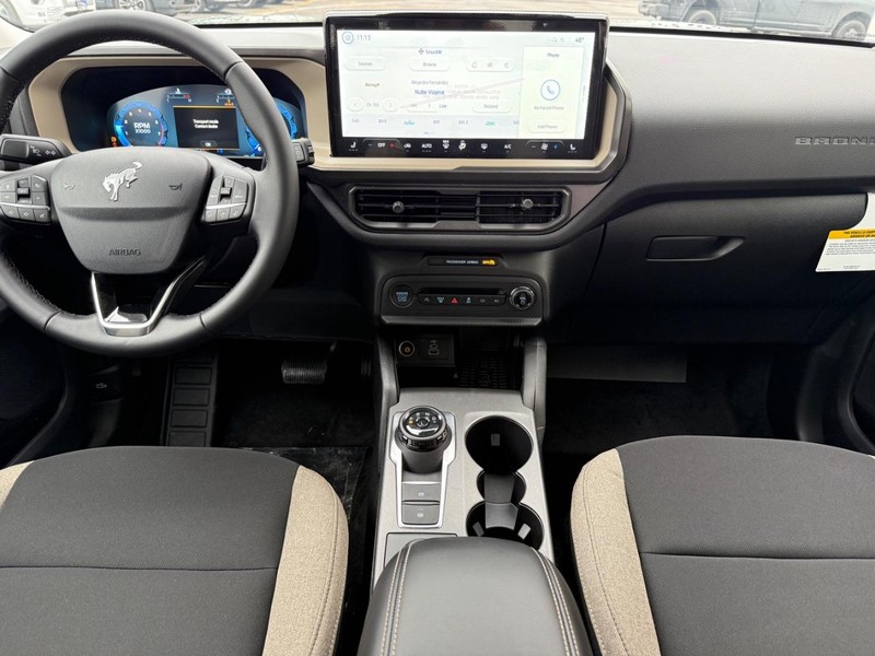 Ford Bronco Sport Vehicle Full-screen Gallery Image 6