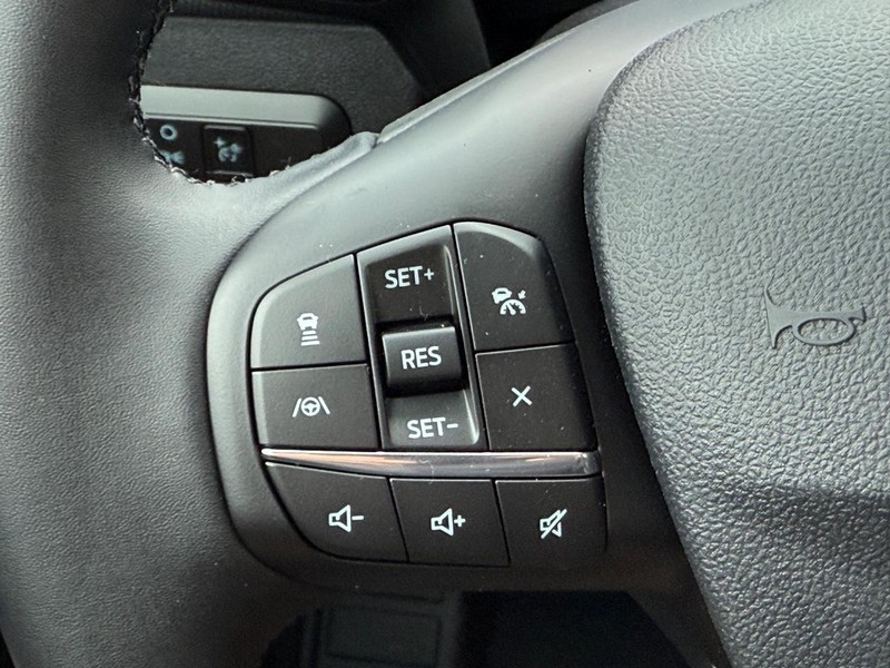 Ford Bronco Sport Vehicle Full-screen Gallery Image 10