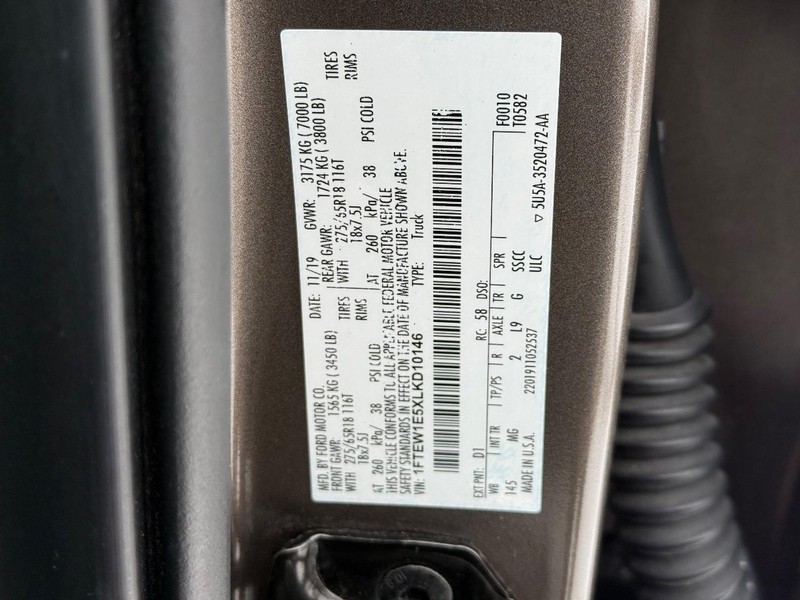 Ford F-150 Vehicle Full-screen Gallery Image 21