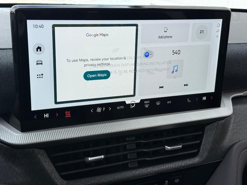 Ford Explorer Vehicle Full-screen Gallery Image 14