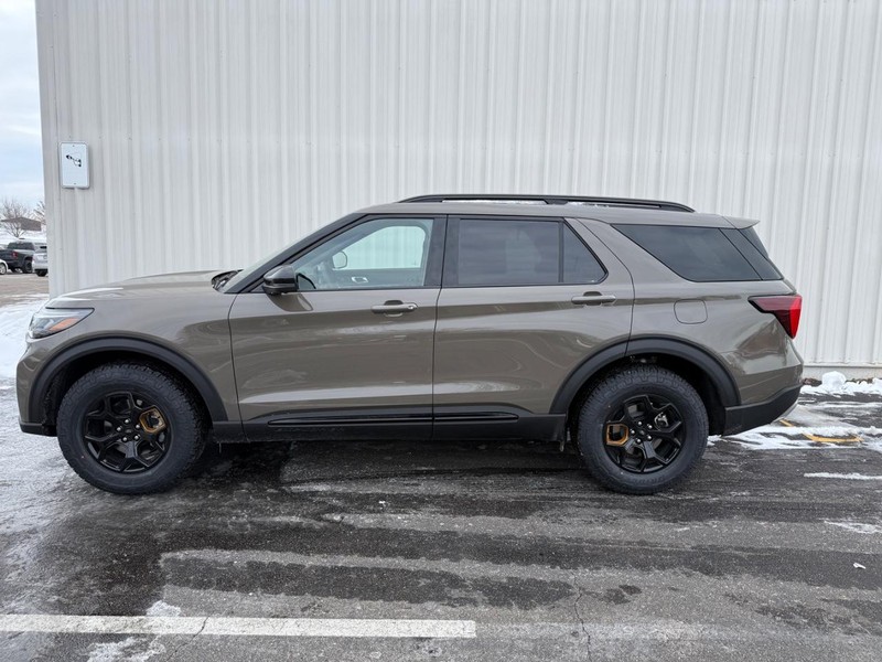 Ford Explorer Vehicle Full-screen Gallery Image 2