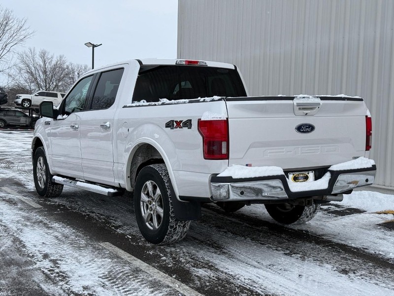 Ford F-150 Vehicle Full-screen Gallery Image 3