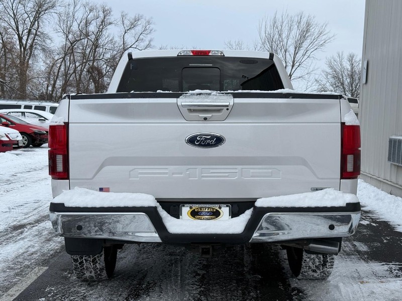 Ford F-150 Vehicle Full-screen Gallery Image 4