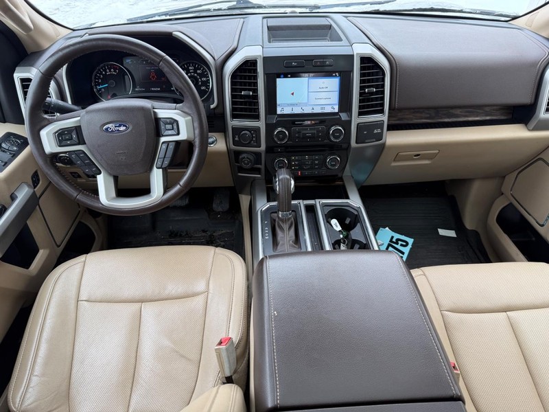 Ford F-150 Vehicle Full-screen Gallery Image 9