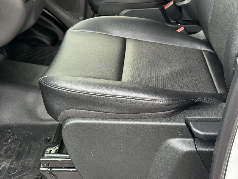 Ford Transit Cargo Van Vehicle Full-screen Gallery Image 15