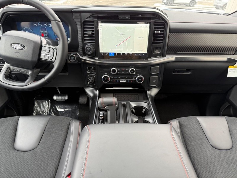 Ford F-150 Vehicle Full-screen Gallery Image 6