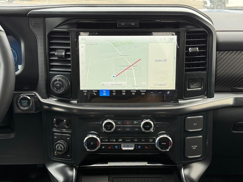 Ford F-150 Vehicle Full-screen Gallery Image 7