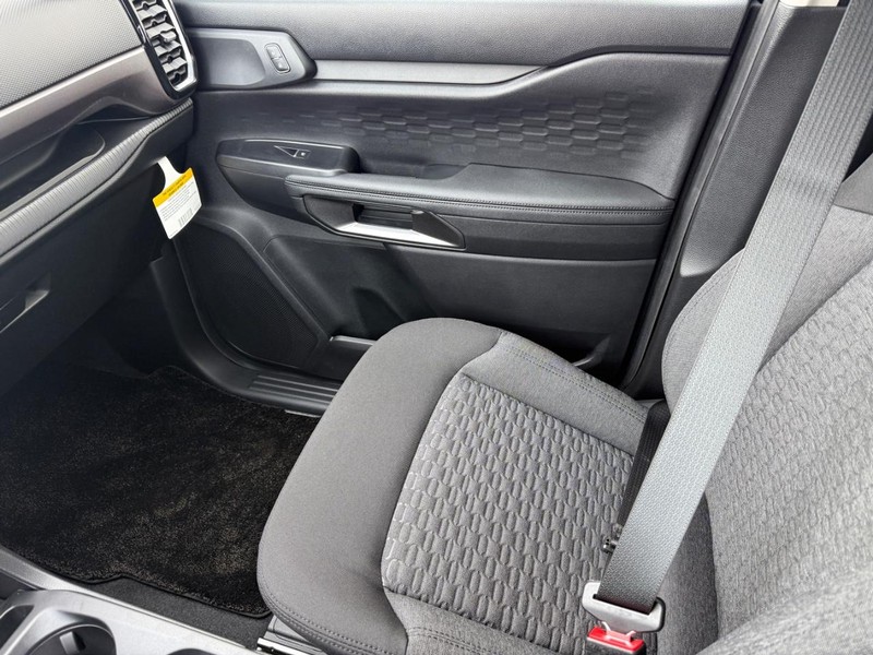 Ford Ranger Vehicle Full-screen Gallery Image 15