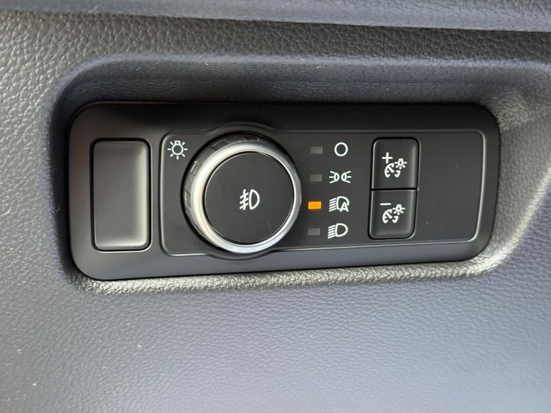 Ford Ranger Vehicle Full-screen Gallery Image 16