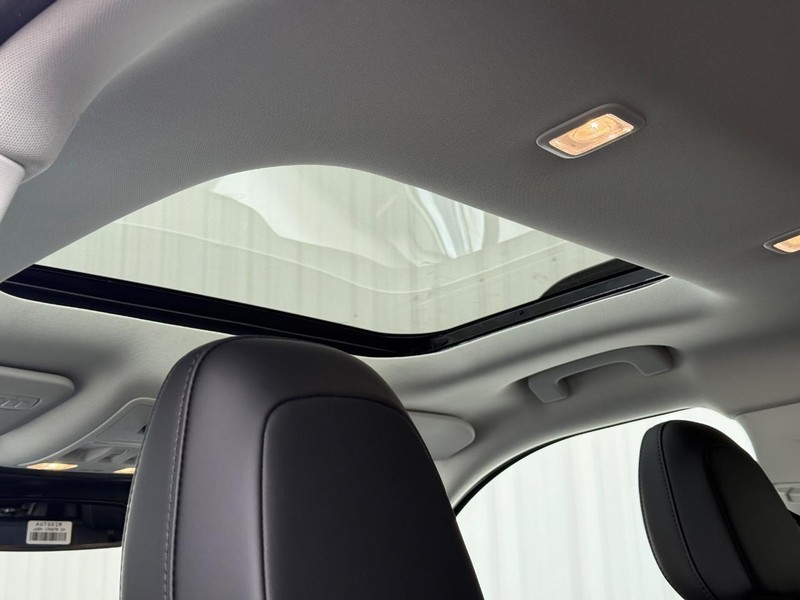 Ford Bronco Sport Vehicle Full-screen Gallery Image 8