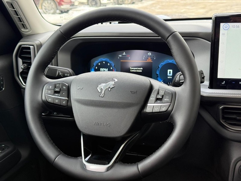 Ford Bronco Sport Vehicle Full-screen Gallery Image 10