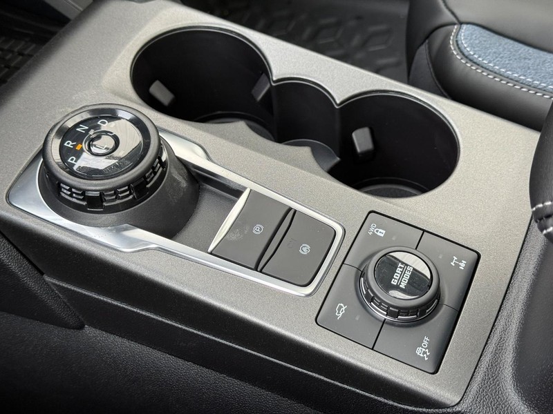 Ford Bronco Sport Vehicle Full-screen Gallery Image 16