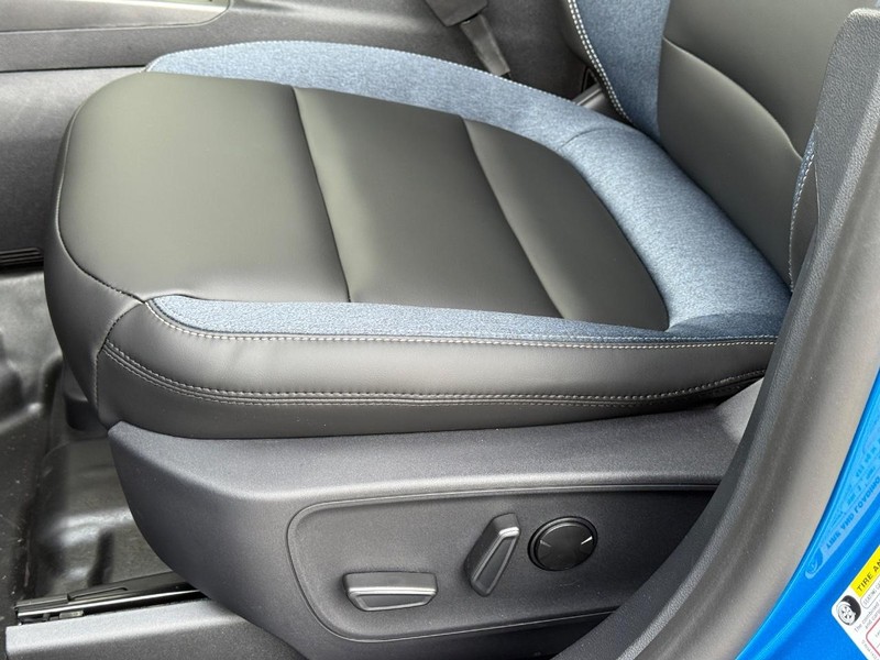 Ford Bronco Sport Vehicle Full-screen Gallery Image 21