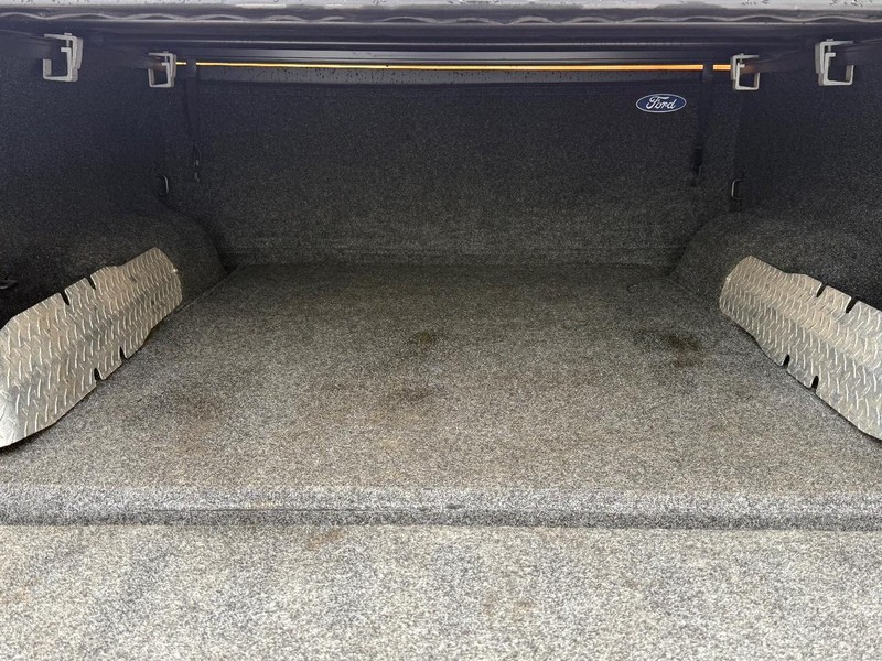 Ford Ranger Vehicle Full-screen Gallery Image 7