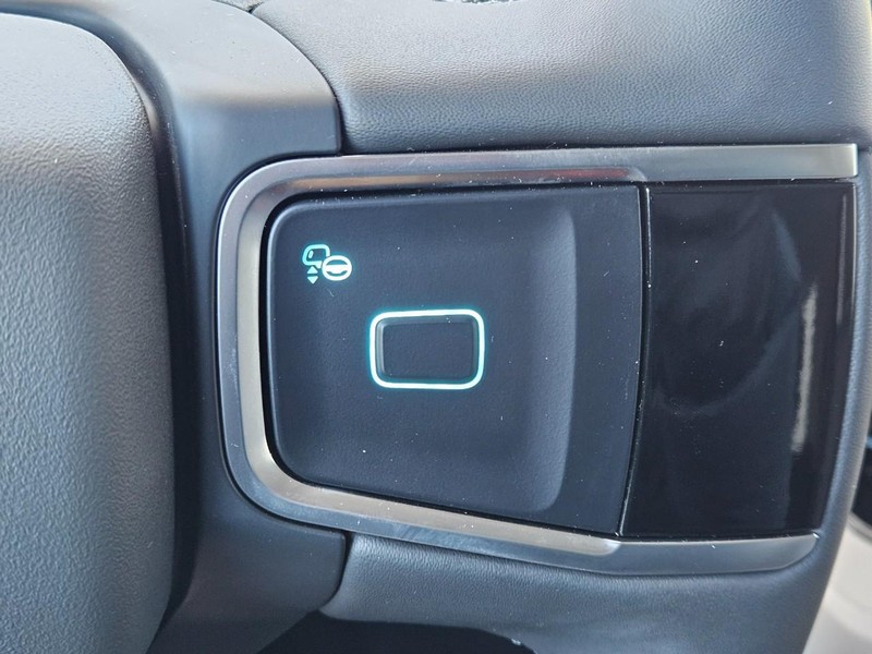 Ford Expedition Vehicle Full-screen Gallery Image 11