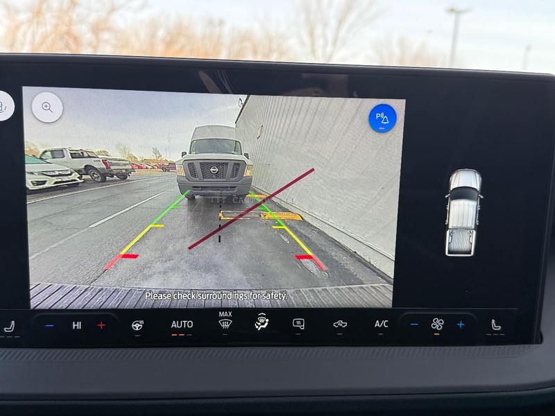 Ford Maverick Vehicle Full-screen Gallery Image 13