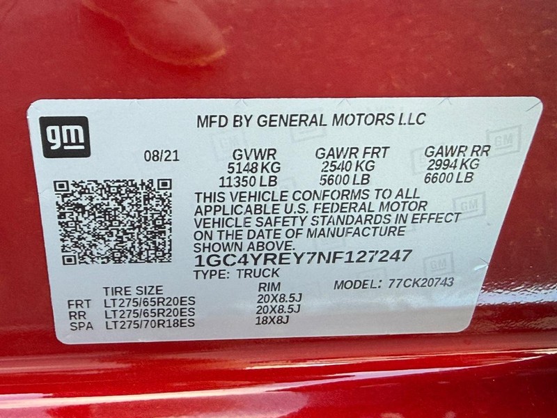 Chevrolet Silverado 2500HD Vehicle Full-screen Gallery Image 22