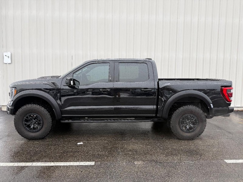 Ford F-150 Vehicle Full-screen Gallery Image 2