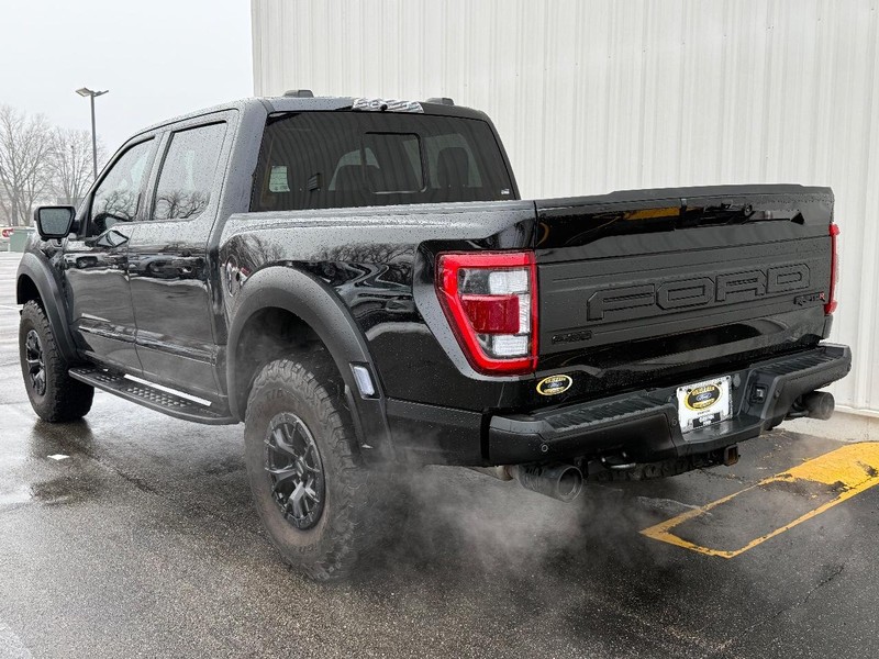 Ford F-150 Vehicle Full-screen Gallery Image 3