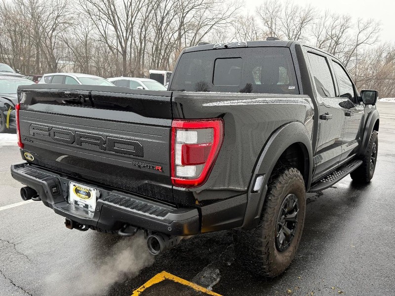 Ford F-150 Vehicle Full-screen Gallery Image 6