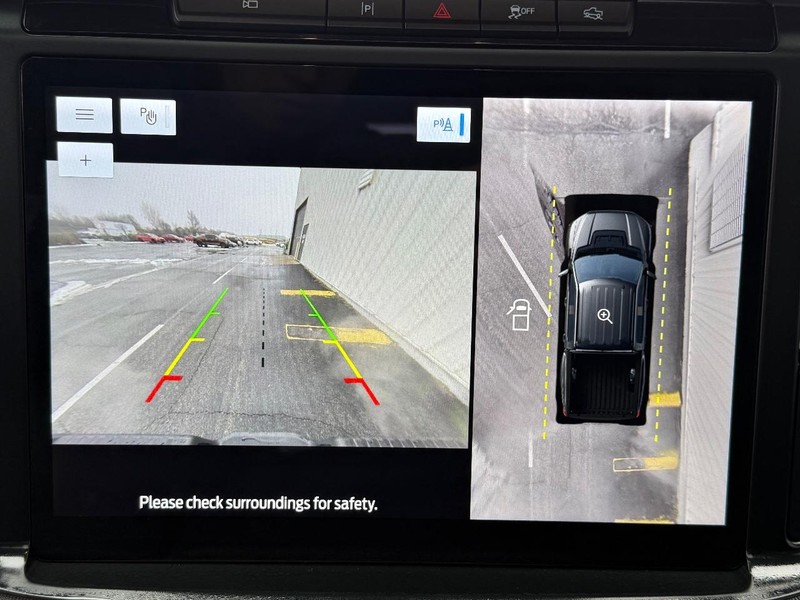 Ford F-150 Vehicle Full-screen Gallery Image 18