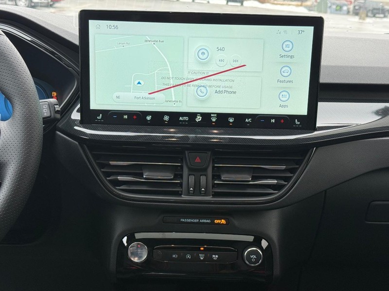 Ford Escape Vehicle Full-screen Gallery Image 7