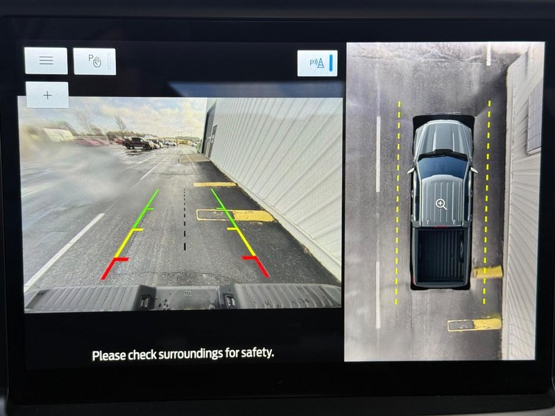 Ford F-150 Vehicle Full-screen Gallery Image 18