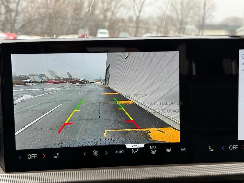 Ford Explorer Vehicle Full-screen Gallery Image 14