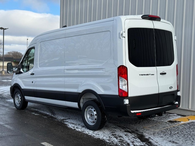 Ford Transit Cargo Van Vehicle Full-screen Gallery Image 3