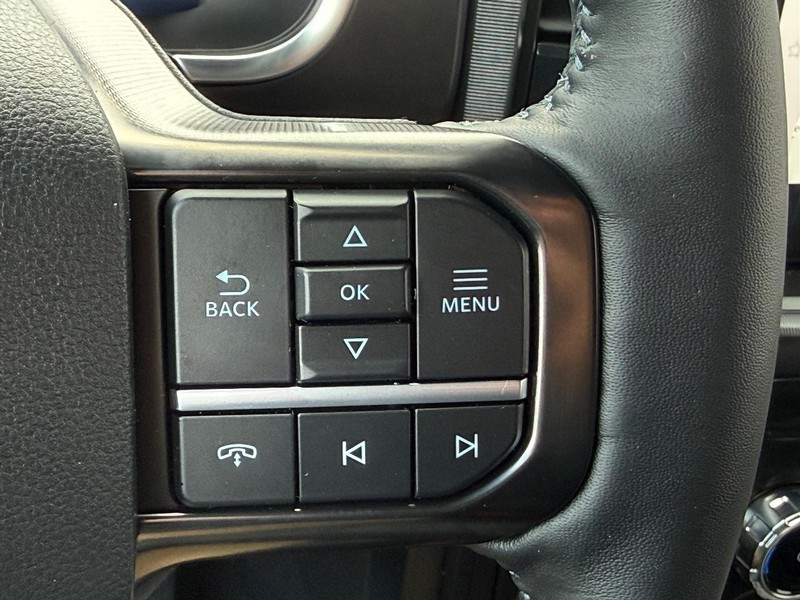 Ford F-150 Vehicle Full-screen Gallery Image 13