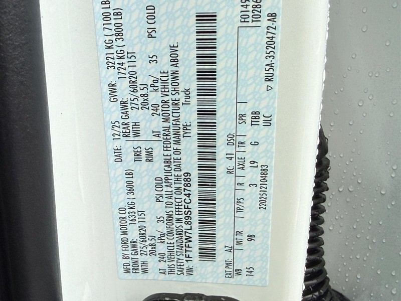 Ford F-150 Vehicle Full-screen Gallery Image 18