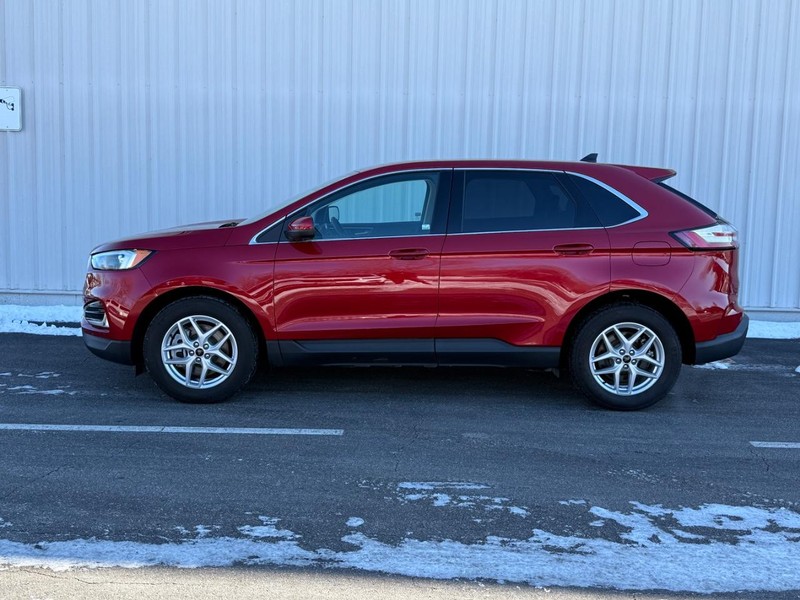 Ford Edge Vehicle Full-screen Gallery Image 2