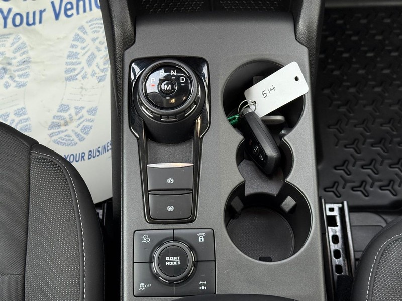 Ford Bronco Sport Vehicle Full-screen Gallery Image 12