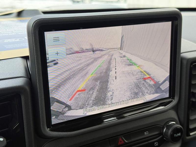 Ford Bronco Sport Vehicle Full-screen Gallery Image 18