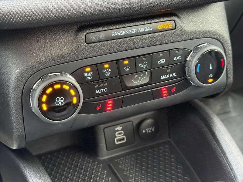 Ford Bronco Sport Vehicle Full-screen Gallery Image 19