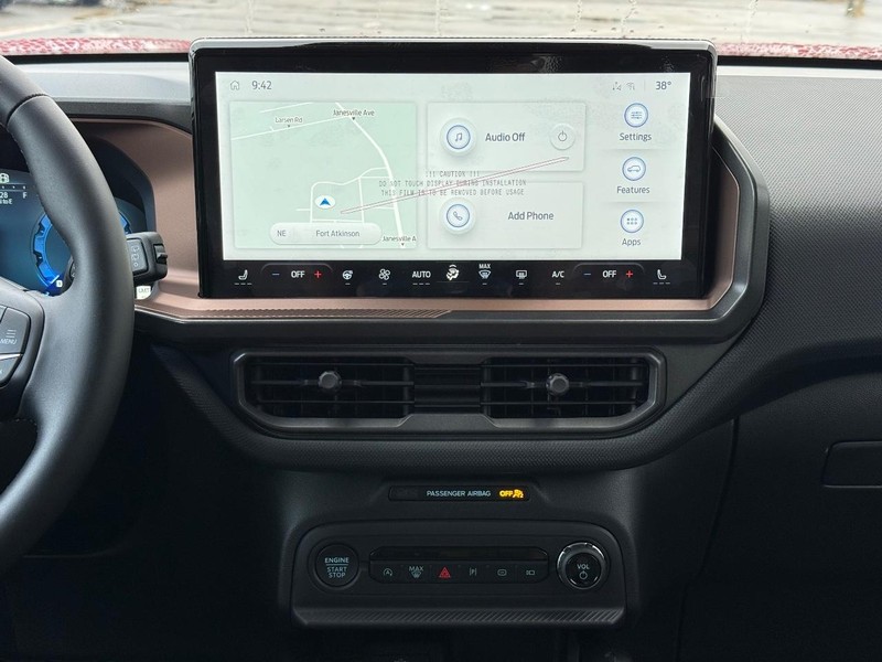 Ford Bronco Sport Vehicle Full-screen Gallery Image 7