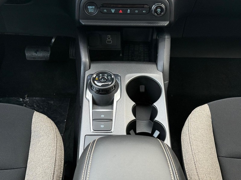 Ford Bronco Sport Vehicle Full-screen Gallery Image 8