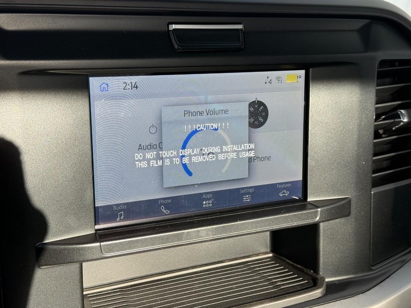 Ford Super Duty F-250 SRW Vehicle Full-screen Gallery Image 10