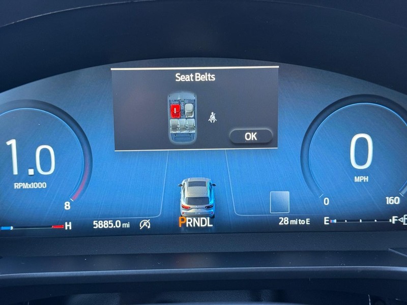 Ford Escape Vehicle Full-screen Gallery Image 20