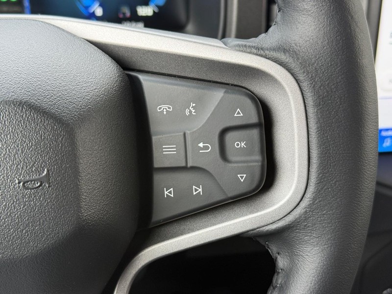 Ford Bronco Vehicle Full-screen Gallery Image 15